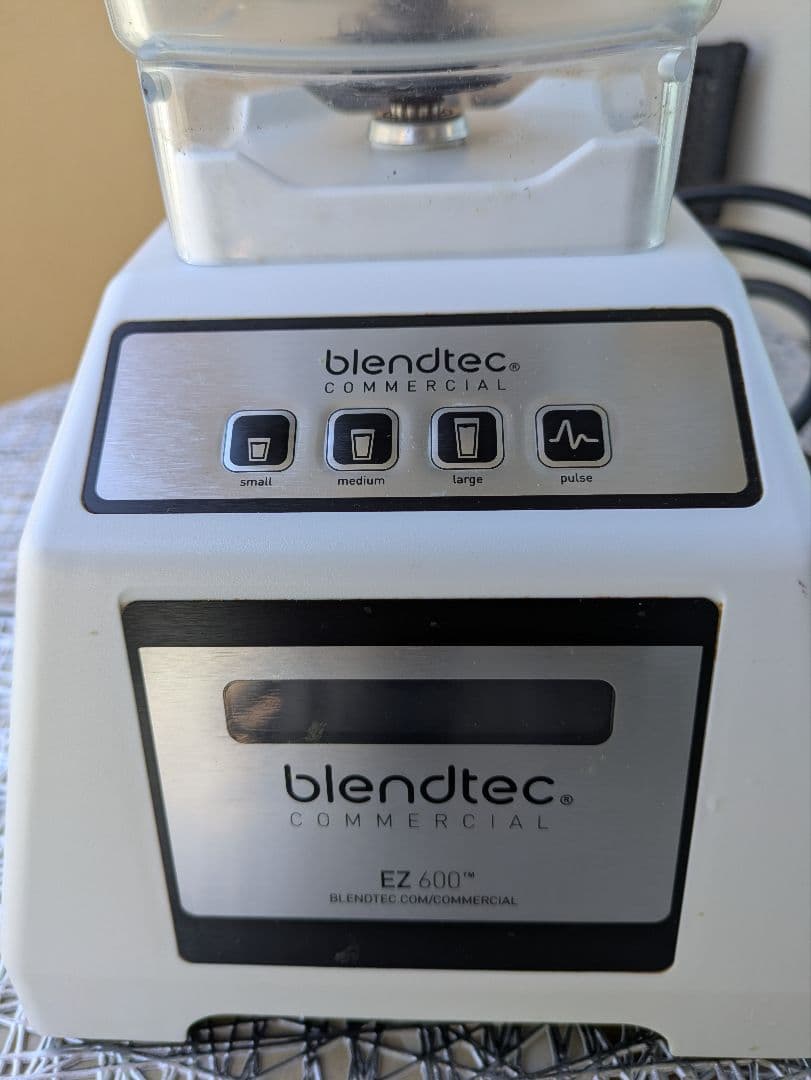 Blendtec EZ 600 ブレンダー