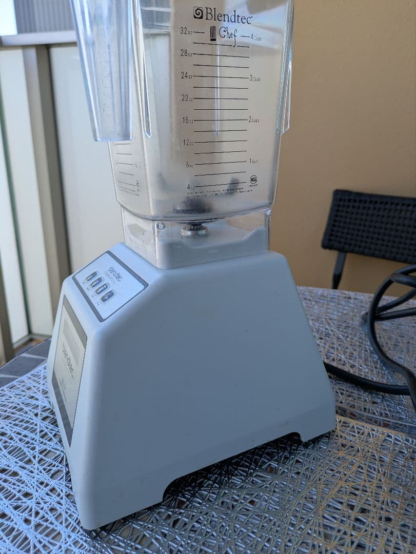Blendtec EZ 600 ブレンダー