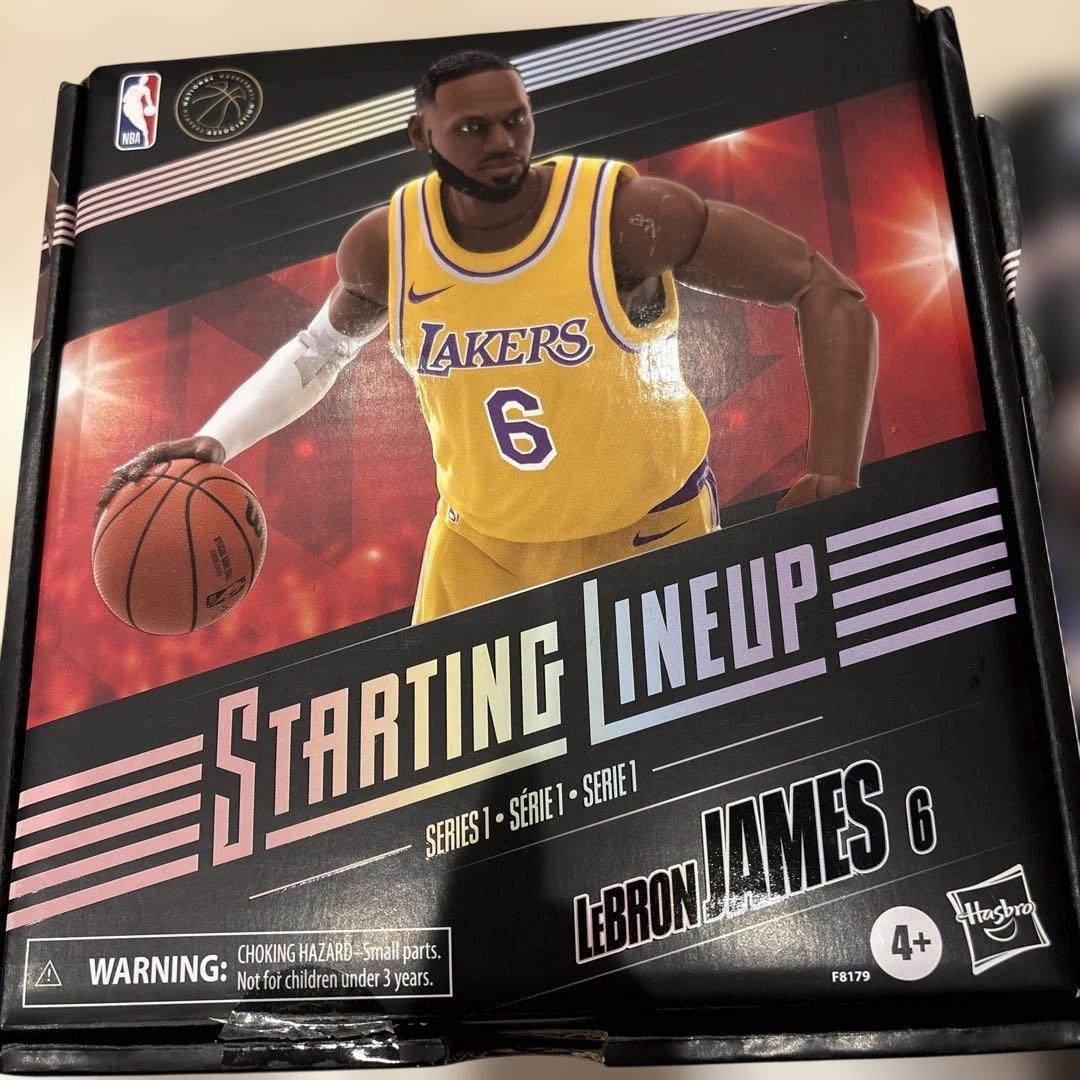 NBA フィギュアセット ジョエルエンビード　レブロンジェームス