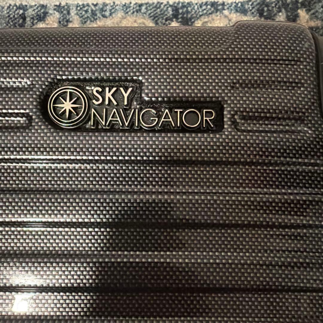 美品　SKY NAVIGATOR スーツケース　25L TSAロック　軽量