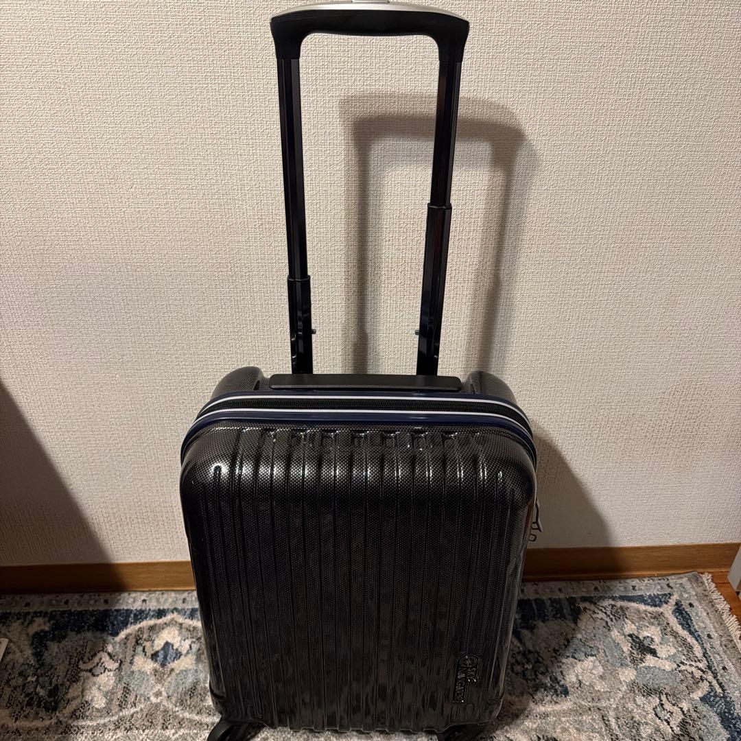 美品　SKY NAVIGATOR スーツケース　25L TSAロック　軽量