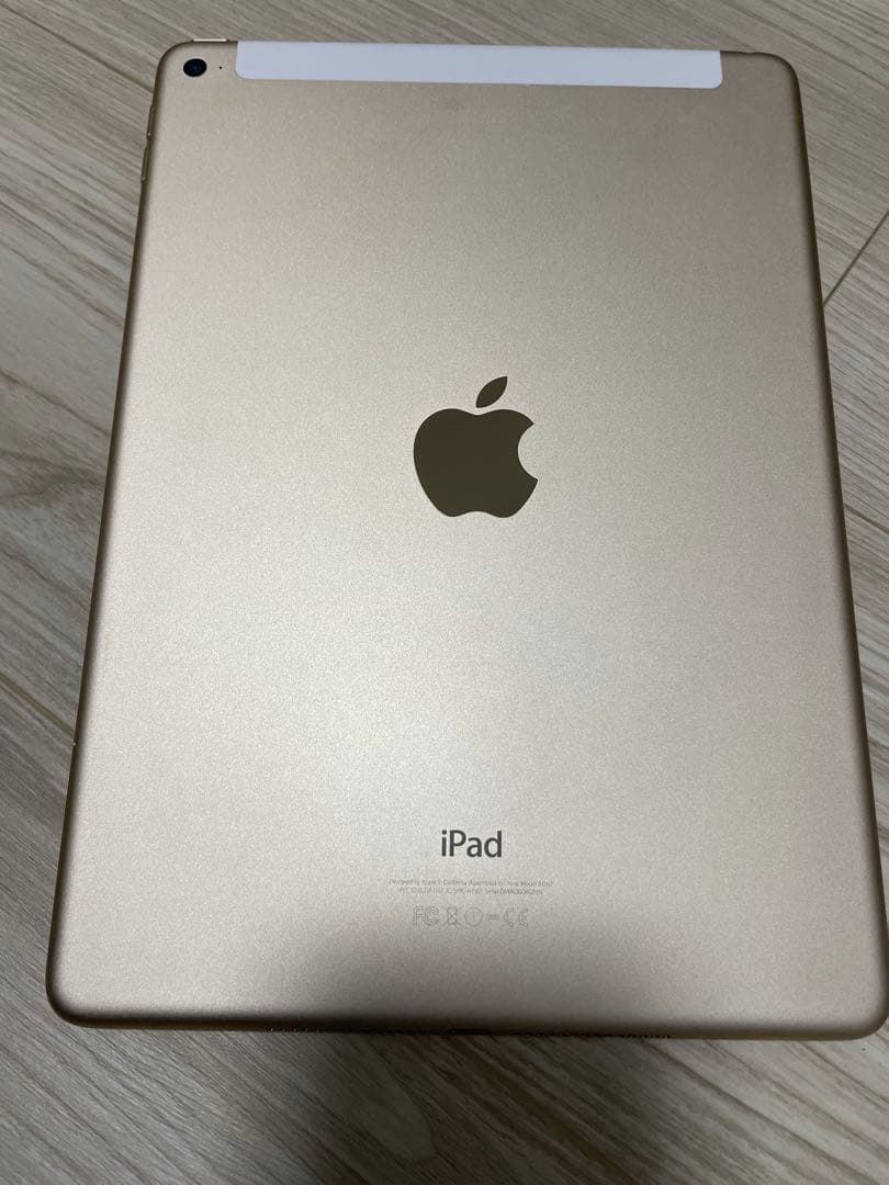 Apple iPad Air2 64GB ゴールド Wi-Fi＋cellular