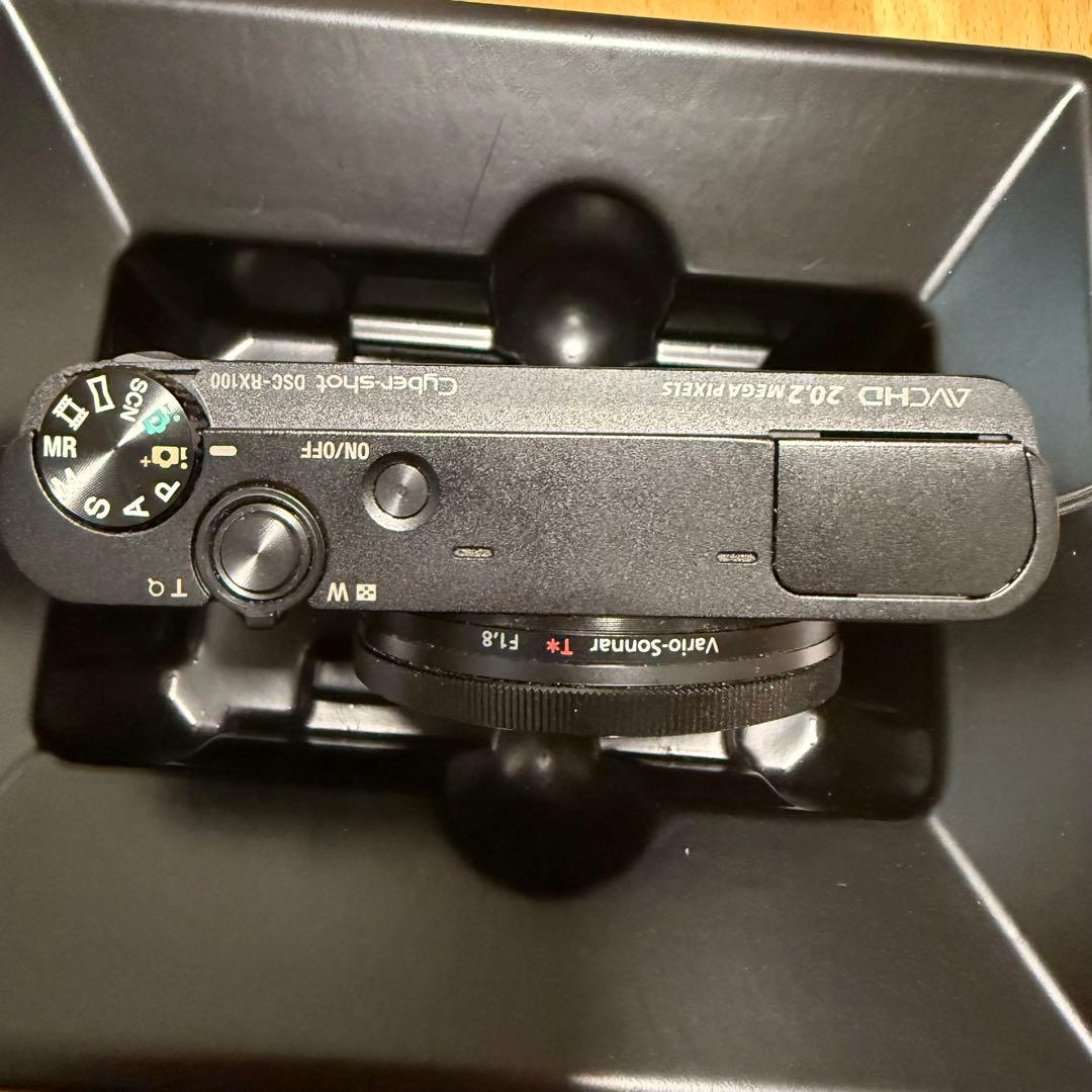SONY ソニー　デジカメ　黒　Cyber-shot DSC-RX100 箱