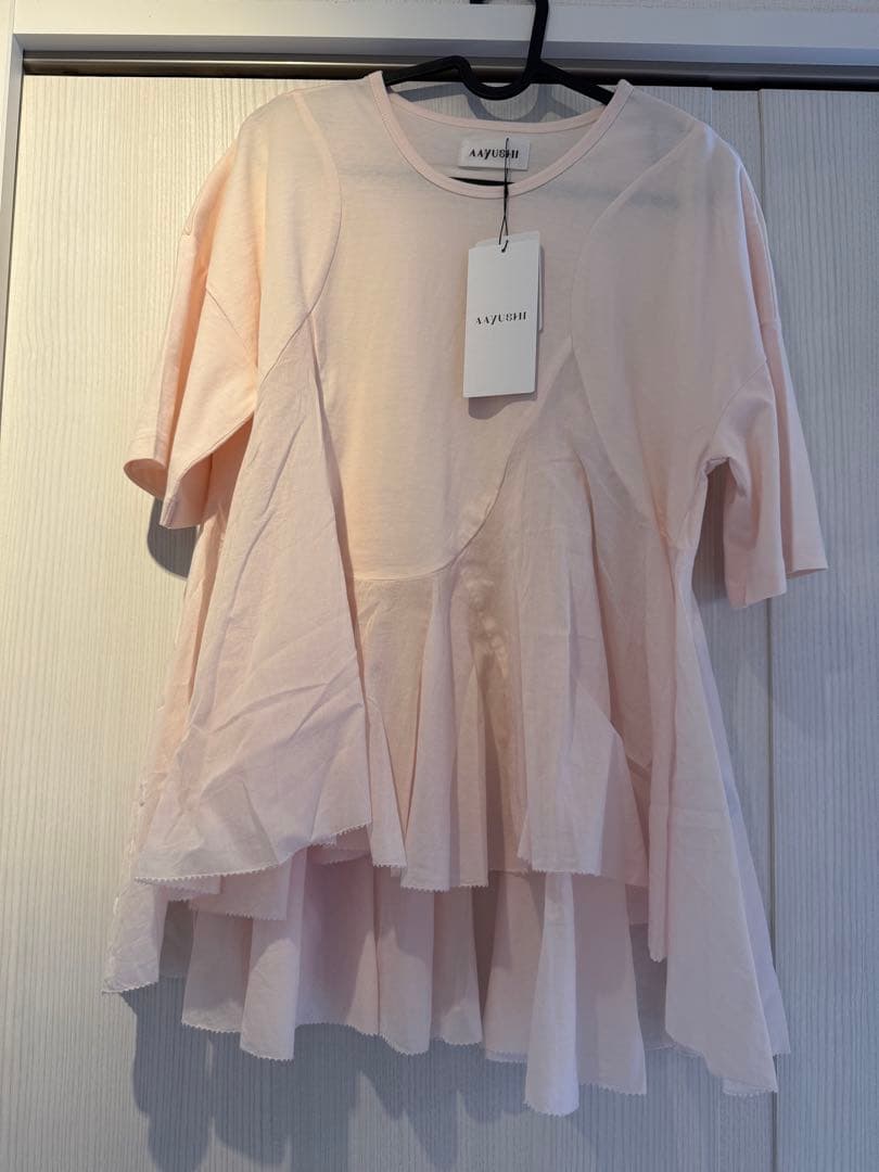 ⭐︎新品タグ付き⭐︎￼AAYUSHI アユーシ ぺプラムワッフルTシャツ
