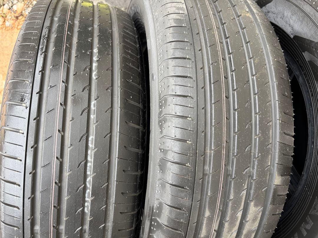 ADVAN V03 225/65R17 タイヤ 送料込み