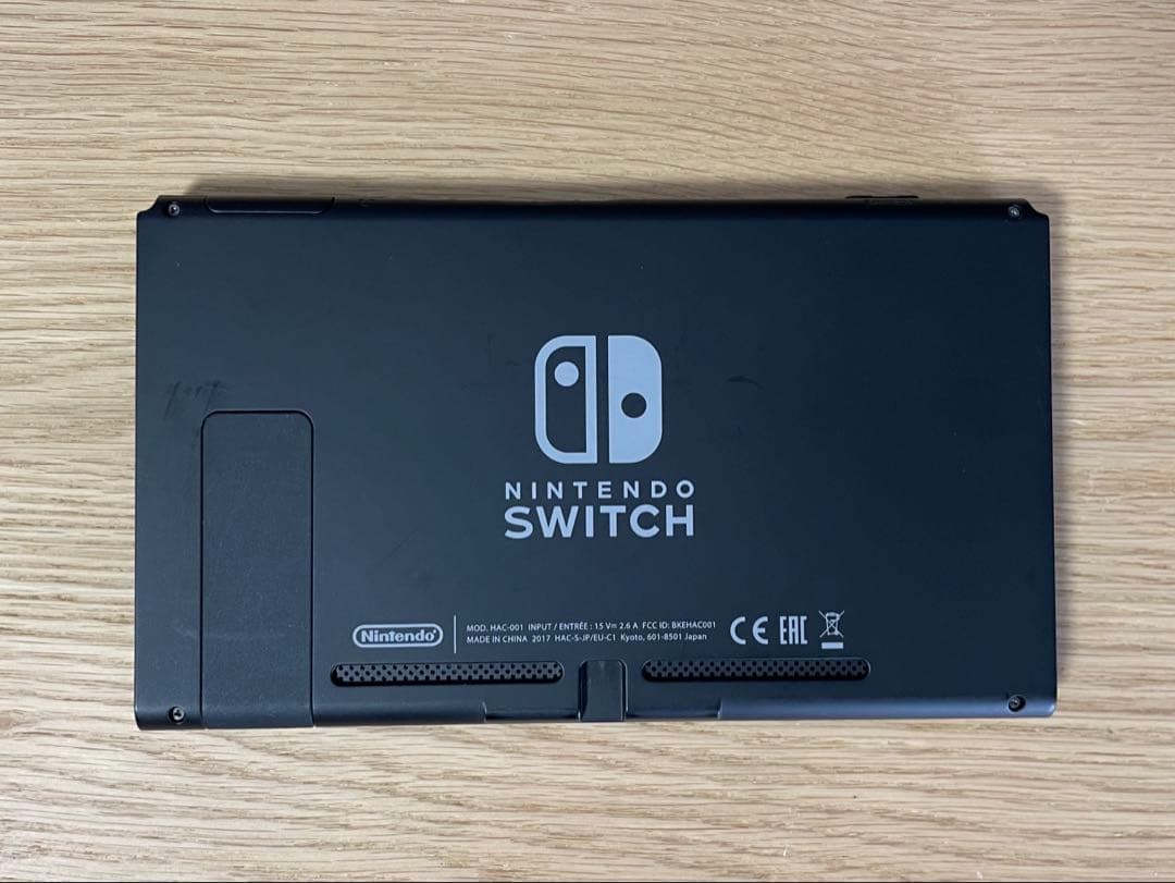 Nintendo Switch（HAC－S－KAYAA）※ケースおまけで付けます