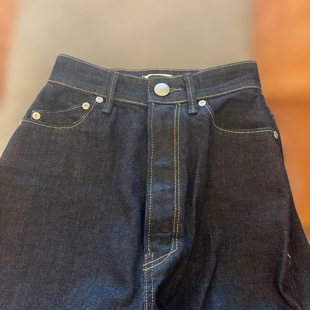 限定お値下げ　未使用近　ルーズストレートJOAN YANUK 22