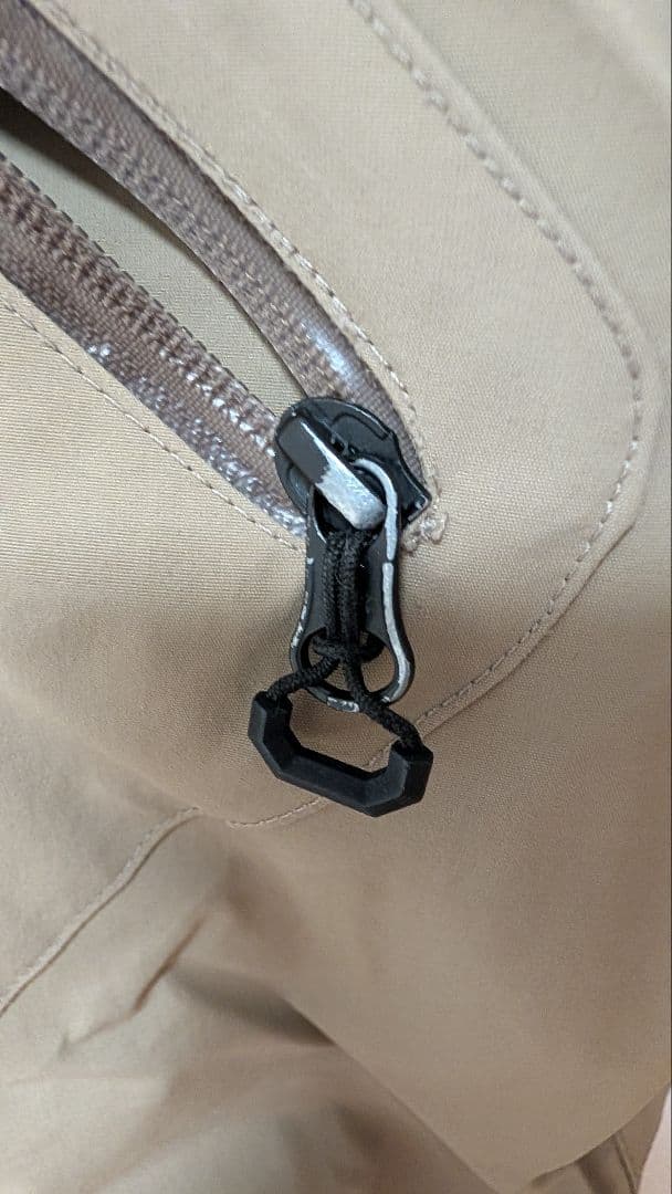 VOLCOM GORE-TEX スノーボードパンツ ベージュ