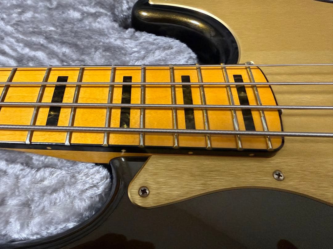 【値引可】Fender American Ultra Jazz Bass