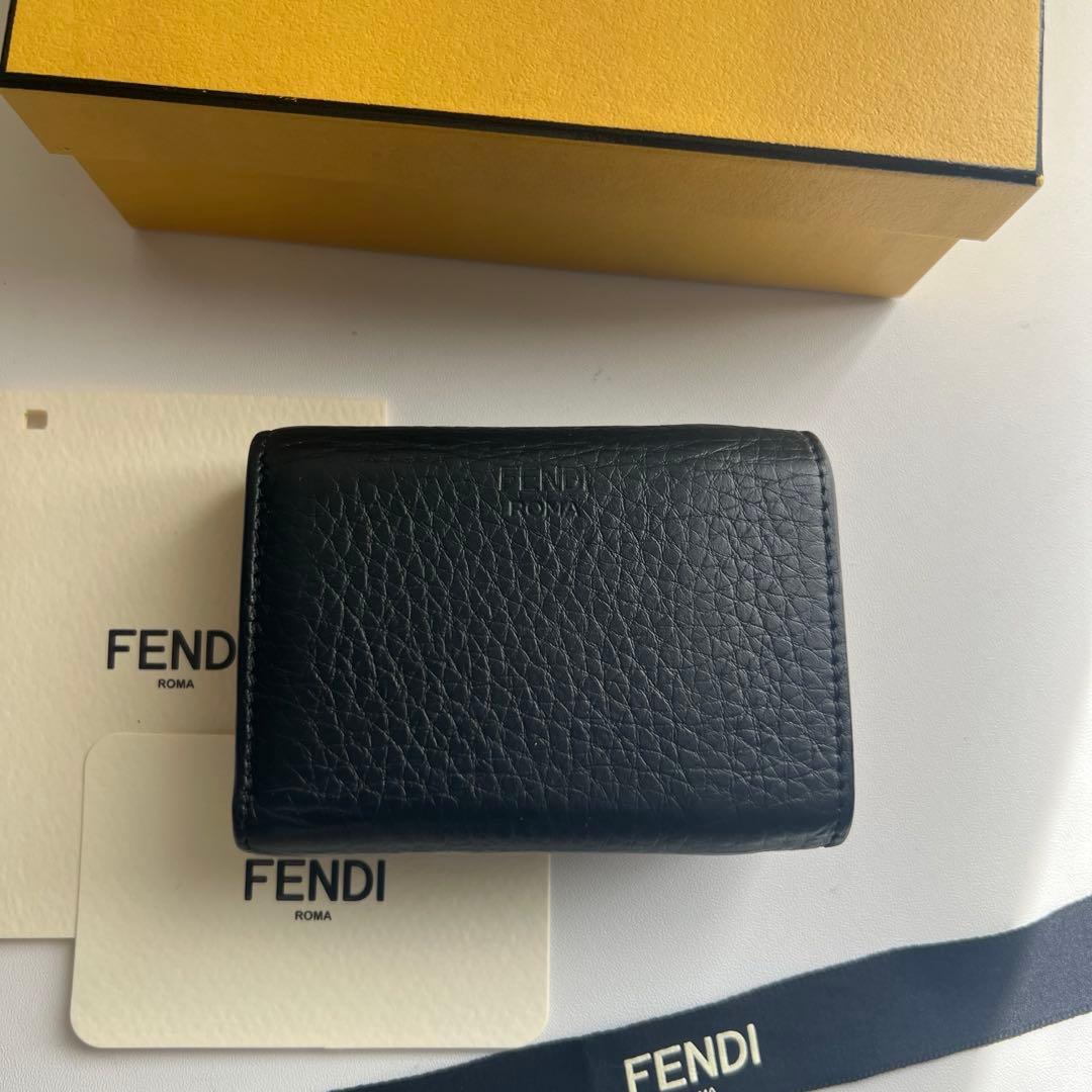 227 美品 FENDI フェンディ ピーカブー 3つ折り財布