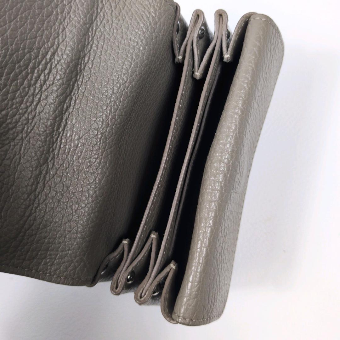 IACUCCI イアクッチ アバウォレット グレージュ 二つ折り 財布