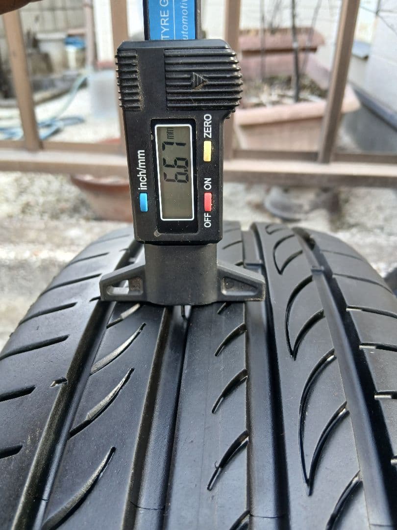 ②Pirelli Powergy 185/65R15 バリ山 2本 2025年製