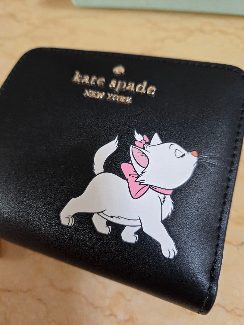 kate spade 二つ折り財布　おしゃれキャット　マリーちゃん