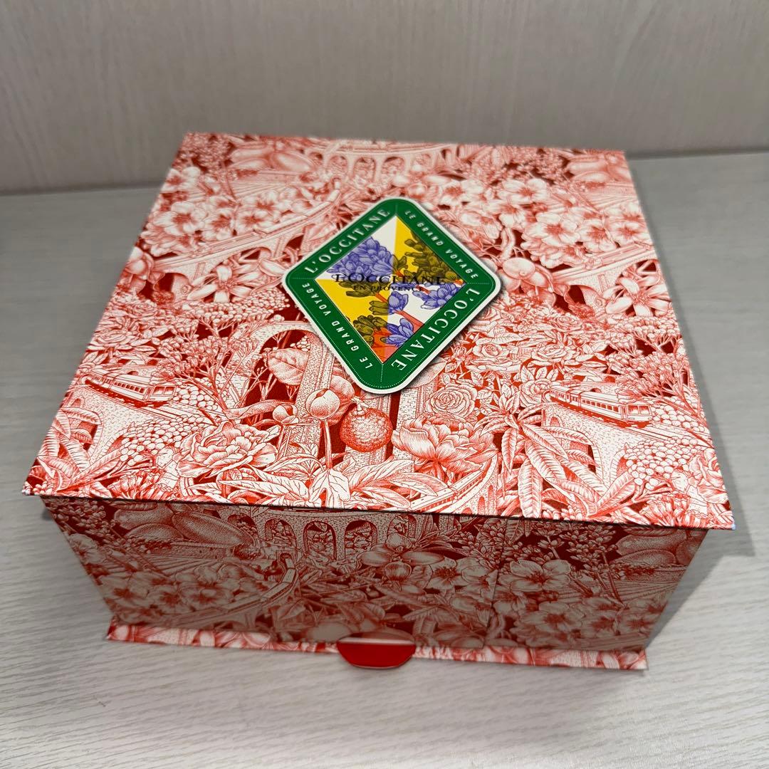 セール中！！ロクシタン⭐︎カムクアット　スノーシアコンプリート（ポーチ無し）