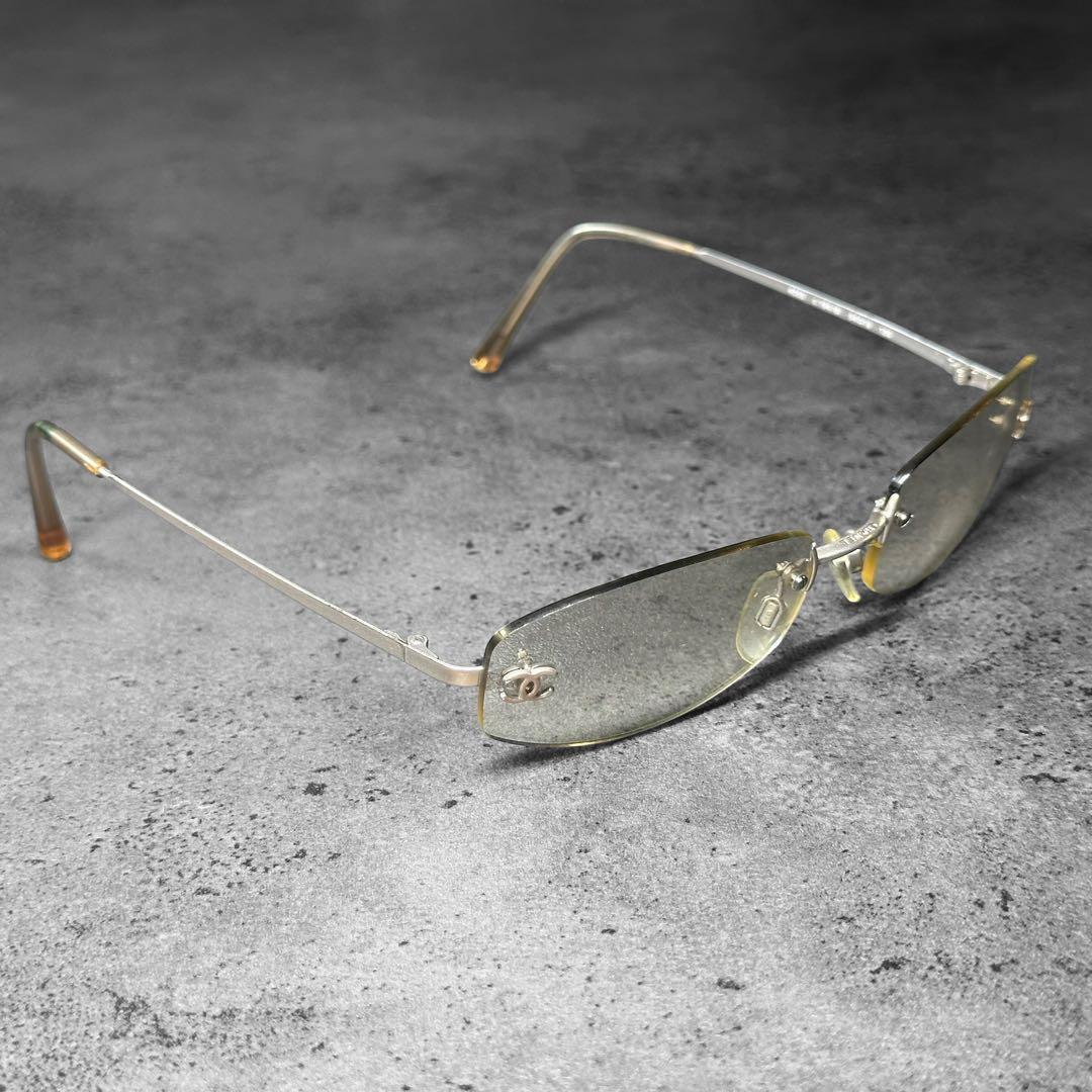 小物 CHANEL Coco Mark Rimless sunglasses
