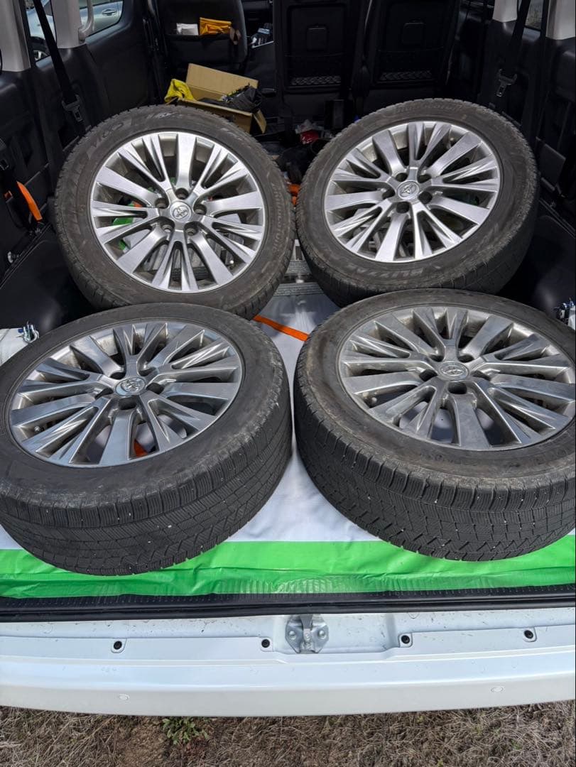 アルファード純正ホイール　ブリヂストン ブリザック 235/50R18