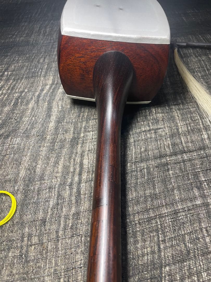 和胡弓，紫檀材，竹弓（レワ弓），付属品