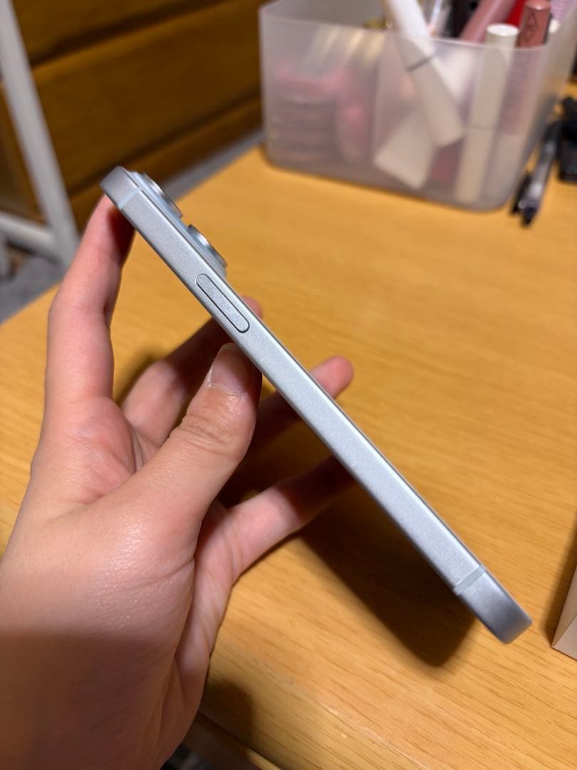iPhone 15 128GB 本体
