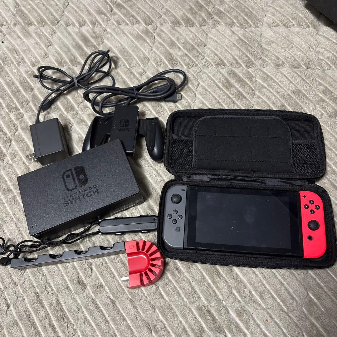 Nintendo Switch ネオンレッド/ブラック 本体