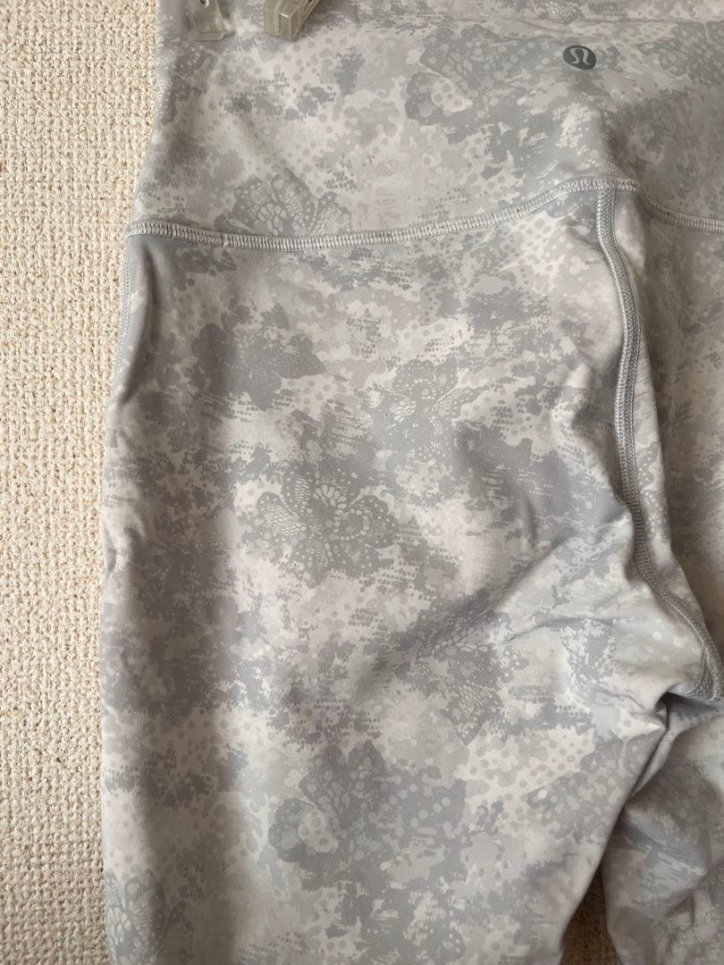Lululemon ヨガパンツ 花柄6