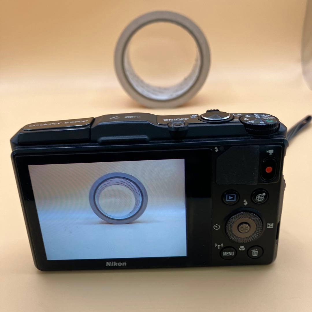 Nikon COOLPIX S9700 デジカメ B211