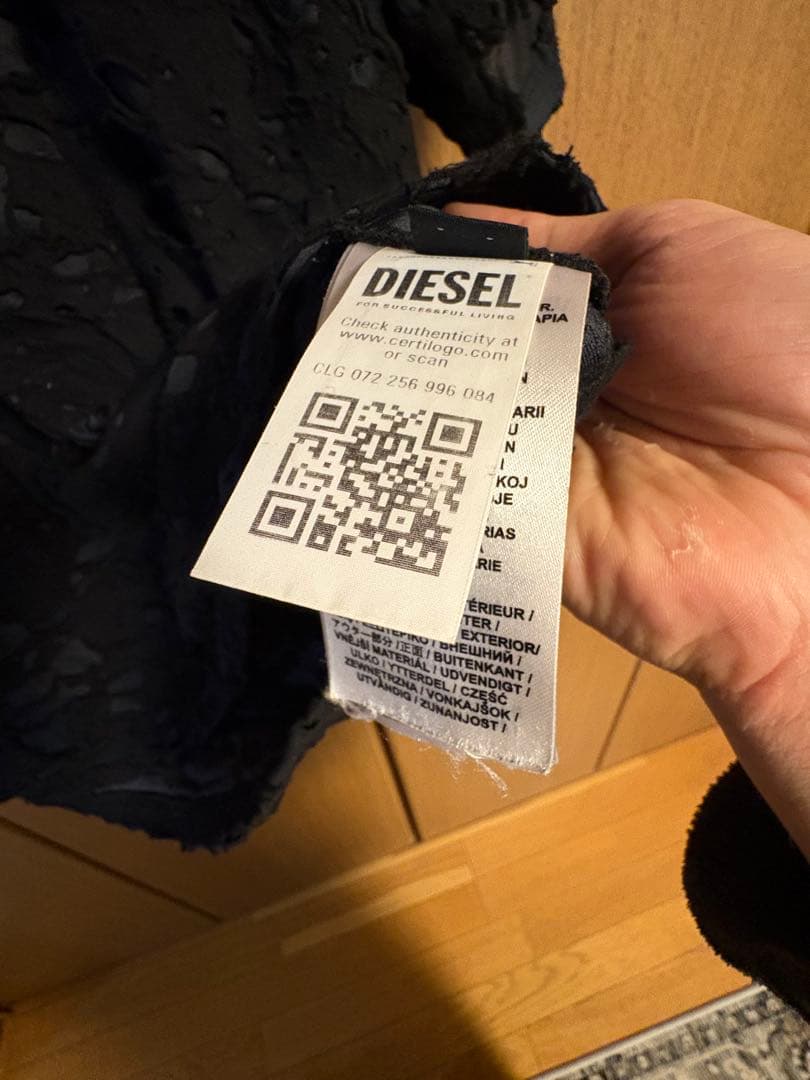 翔*太様 【DIESEL 24SS】デストロイ加工 レイヤード Dロゴ Tシャツ