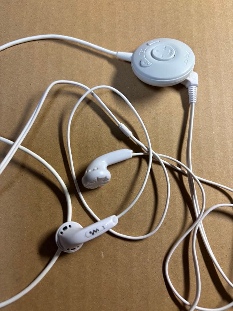 SONY CDウォークマン D-EJ002 リモコン&ステレオイヤフォン付