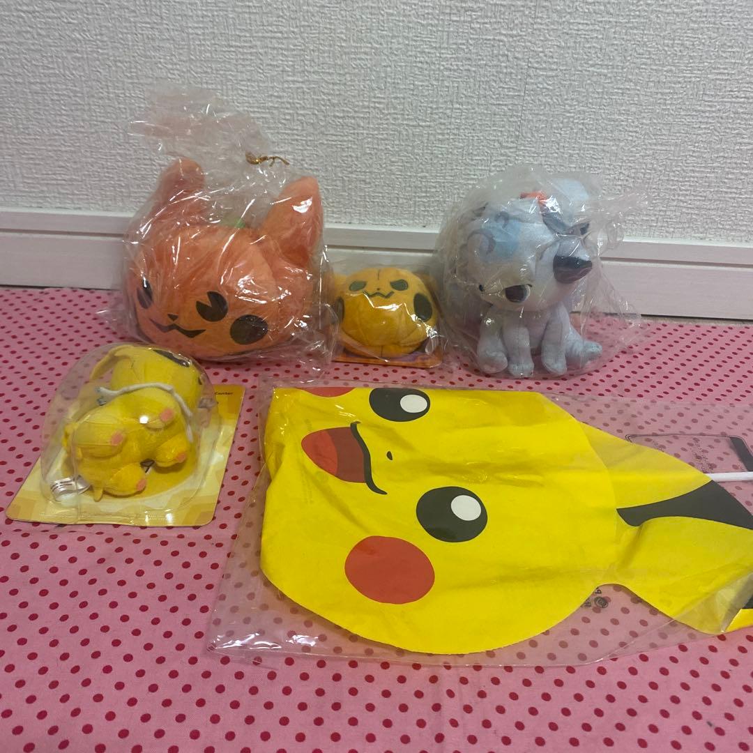 ポケモンセンター 限定　ヤンチャム、ジラーチ他ぬいぐるみ 11体+バルーンセット