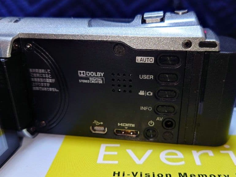 JVC Everio GZ-E290-S バッテリー2個 SDカード2枚付き