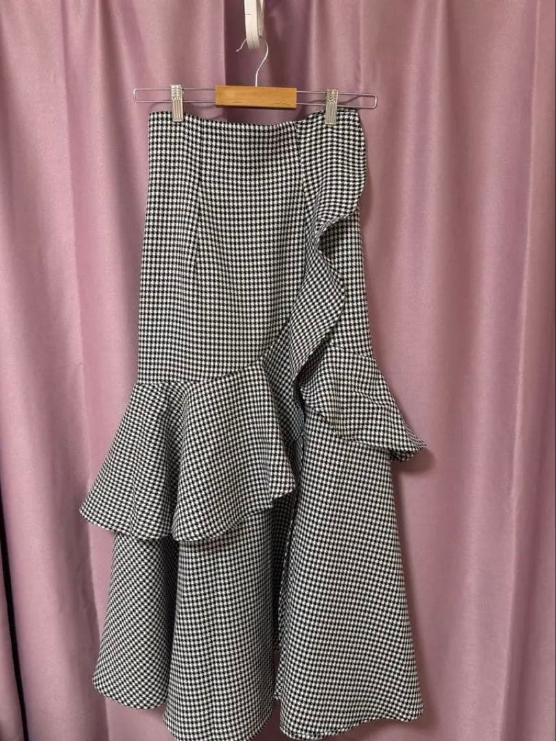 rienda フリルスリットハイウエストスコートショートパンツ　秋服　冬服