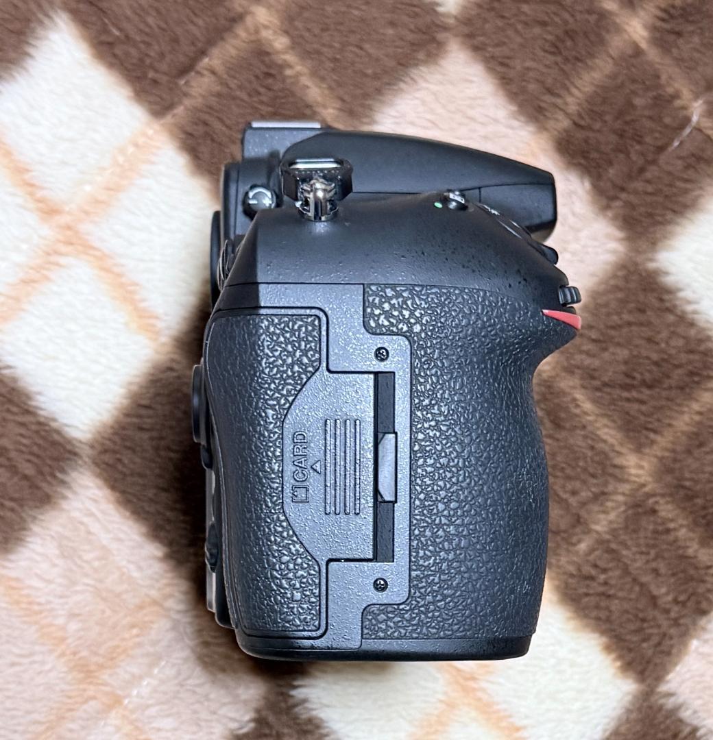 本日終了　美品 Nikon ニコン D810 ボディ シャッター 13,086回
