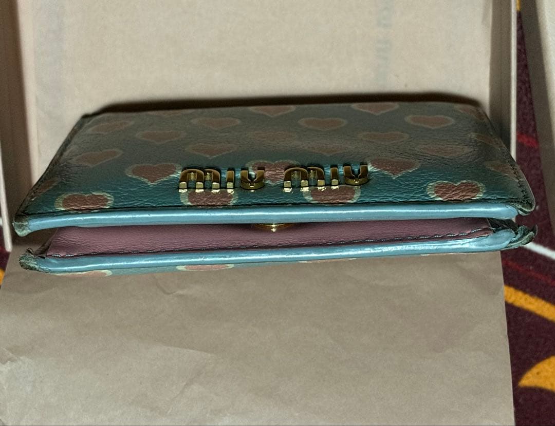 MIUMIU2つ折り財布ハート