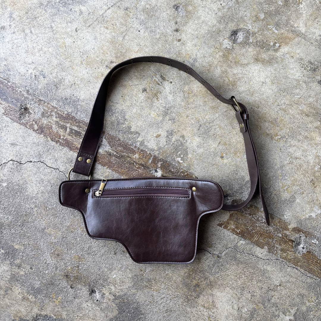 バッグ leather waist pouch brown