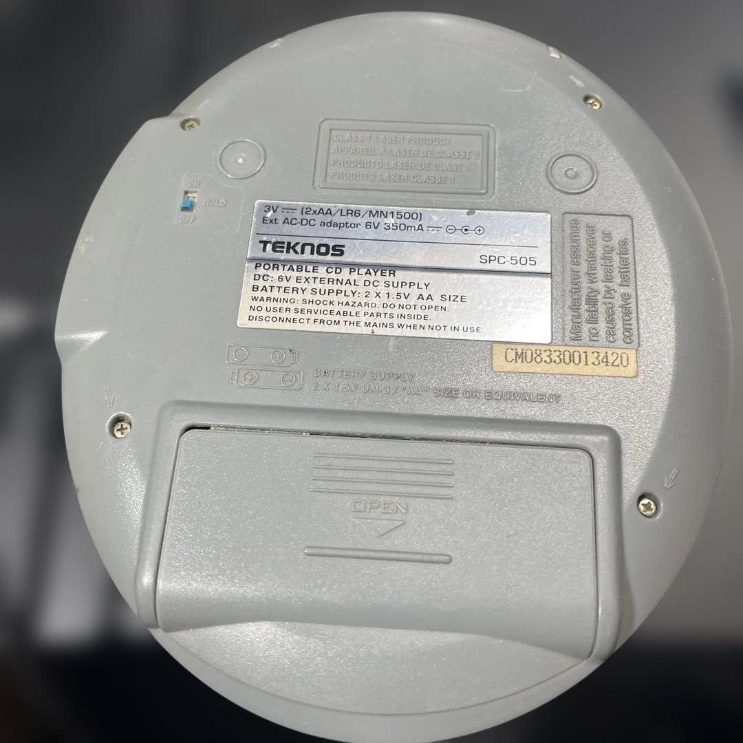 稼働品　TEKNOS ポータブルCDプレーヤー 45秒スキッププロテクション
