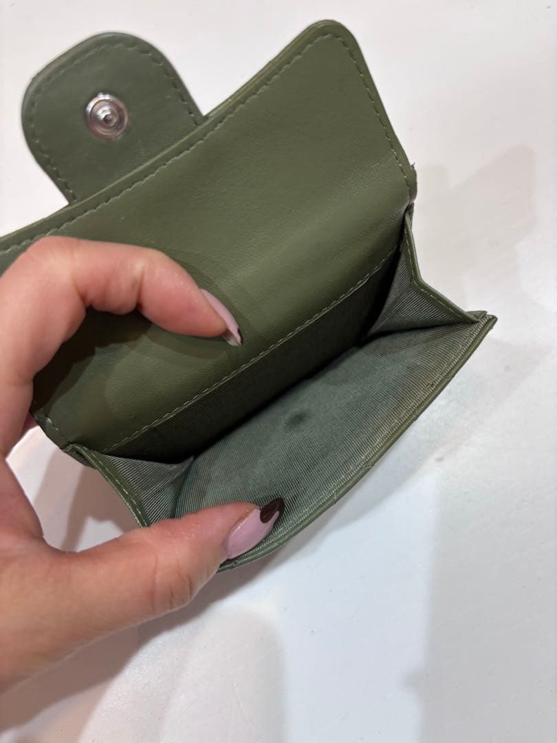 CHANEL 三つ折り財布 オリーブグリーン