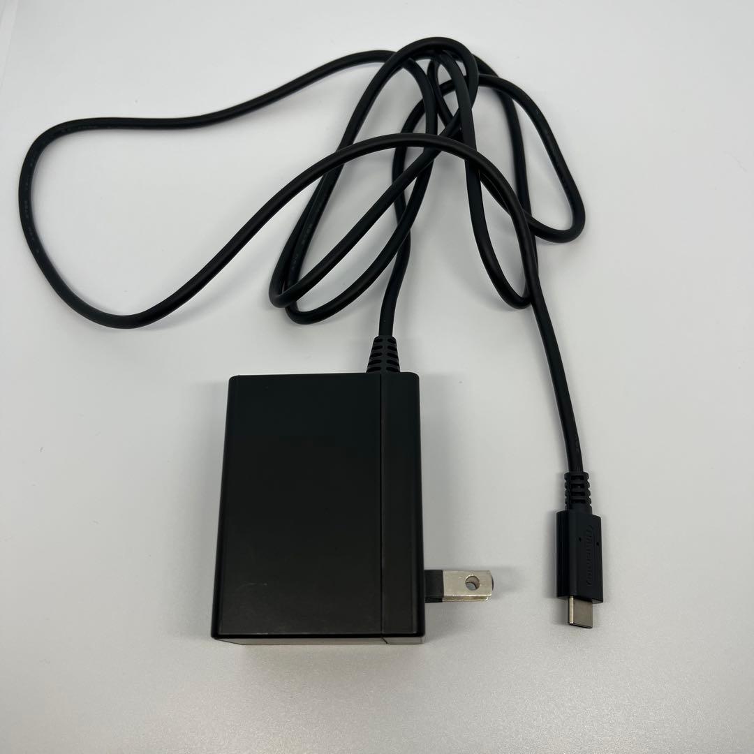 【美品】　Nintendo Switch本体美品(付属品全て込み)