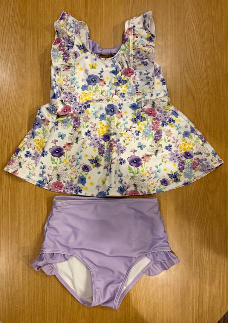 【三連休限定値下げ】アナスイミニ ☆セパレート 水着 ラッシュガード☆130cm