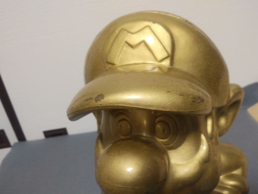 【非売品】金のマリオ像　任天堂エンターテイメント装飾品