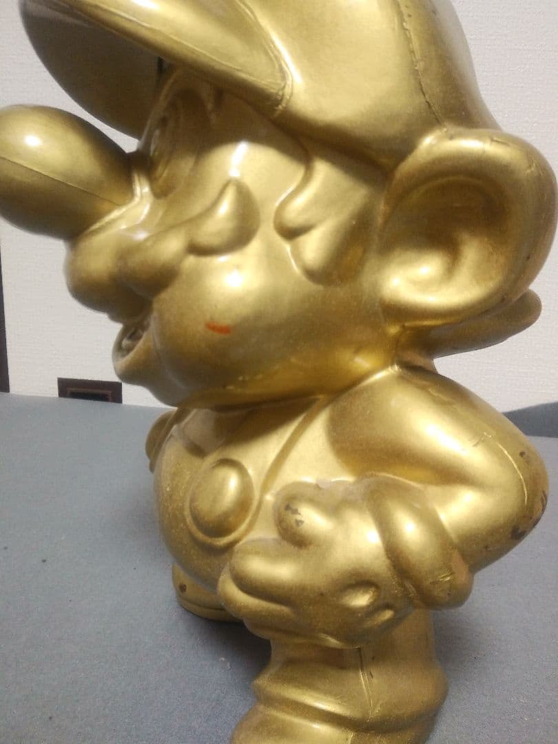 【非売品】金のマリオ像　任天堂エンターテイメント装飾品