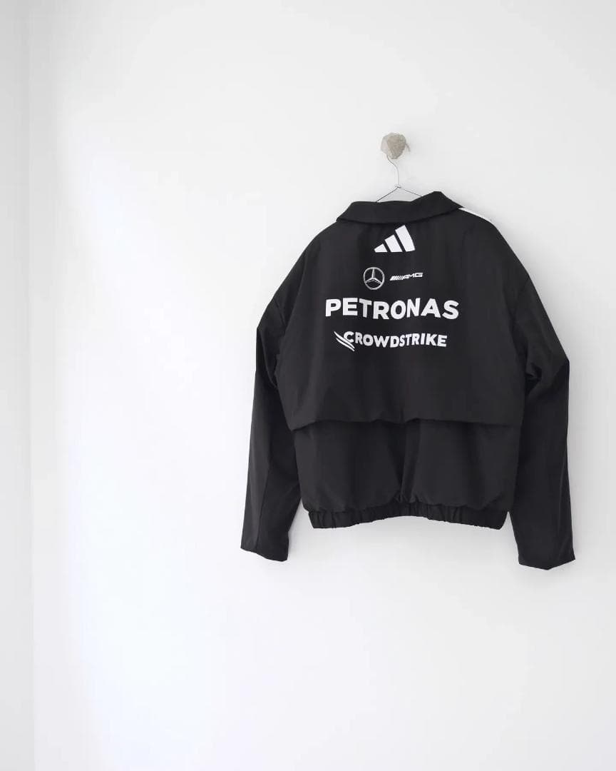 Mercedes-AMG Petronas F1 コラボレーションジャケット