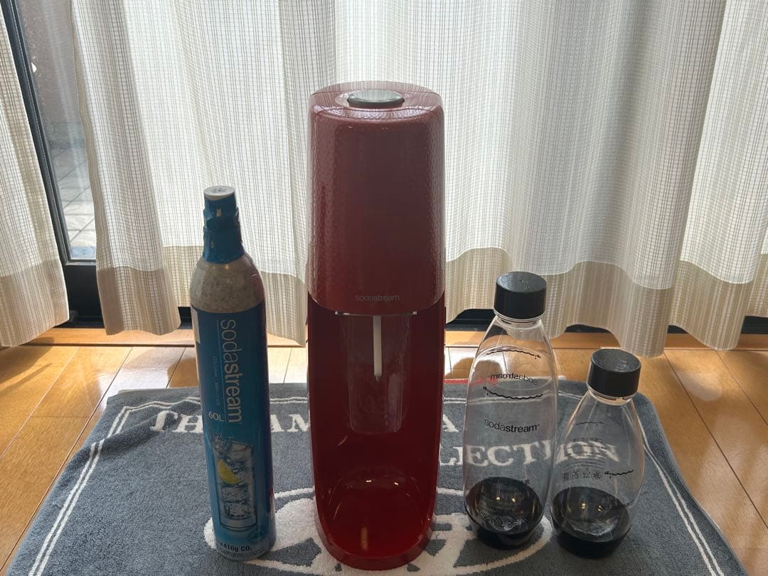 【お買得】新品・未使用sodastream SPIRIT 赤