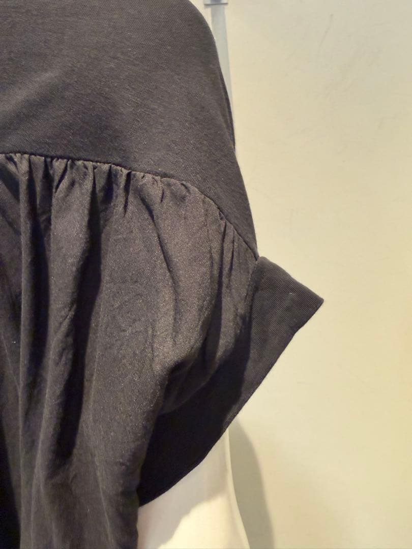 LIMIfew 黒 半袖スキッパーCS 美品