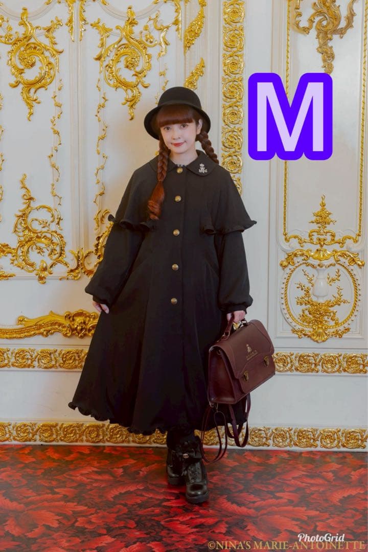 しまむら ニナス 青木美沙子 ケープ付きロングコート Mサイズ　黒