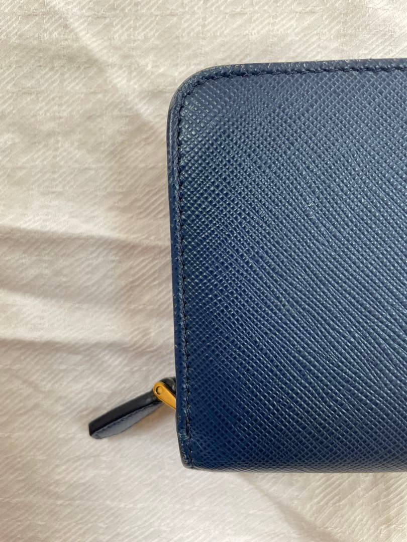 PRADA ネイビー レザー 財布