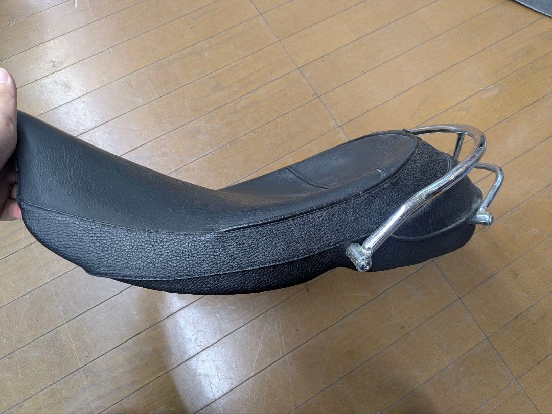 Corbin製　ハーレー用　カスタムソロシート　ロードキング