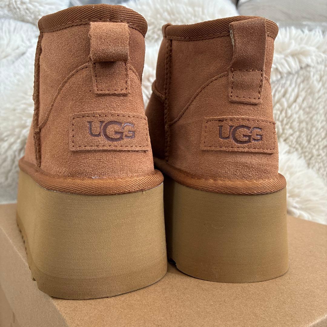 【新品】UGG 22 5 厚底ムートンブーツ ブラウン