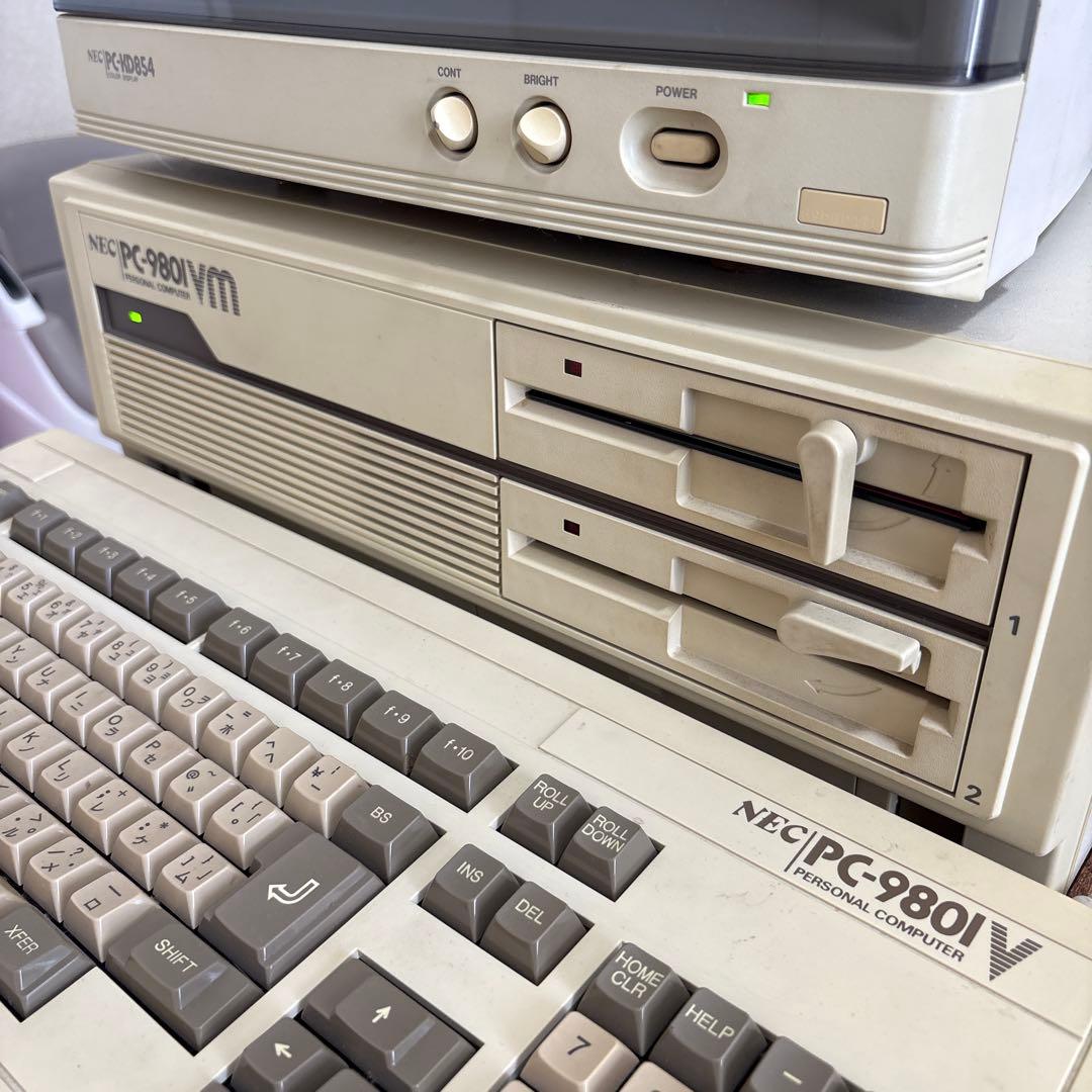 ゆ*。様 NEC PC-9801VM + NEC PC-HD854