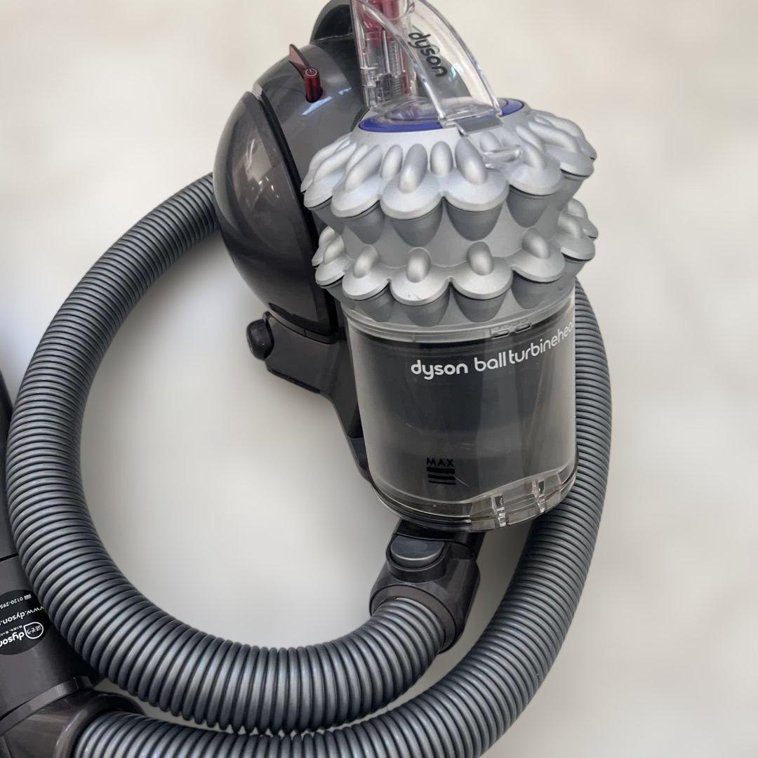 Dyson ダイソン DC63　掃除機