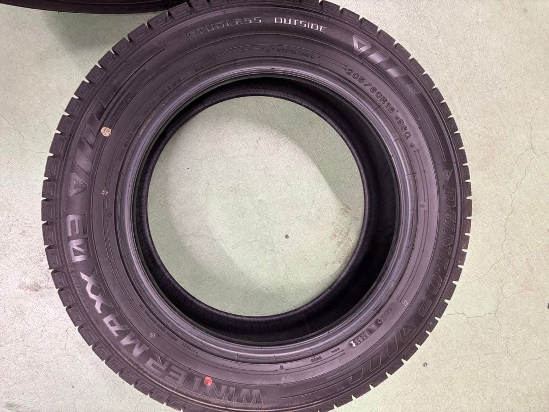 ②冬タイヤ 205/60R16 2本セット通常33000→30000円20日まで