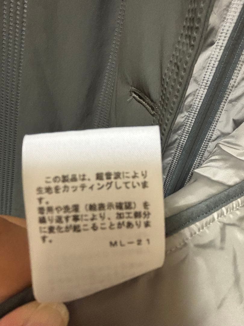 イッセイミヤケISSEY MIYAKE プリーツプリーズ ロングコート　サイズ4